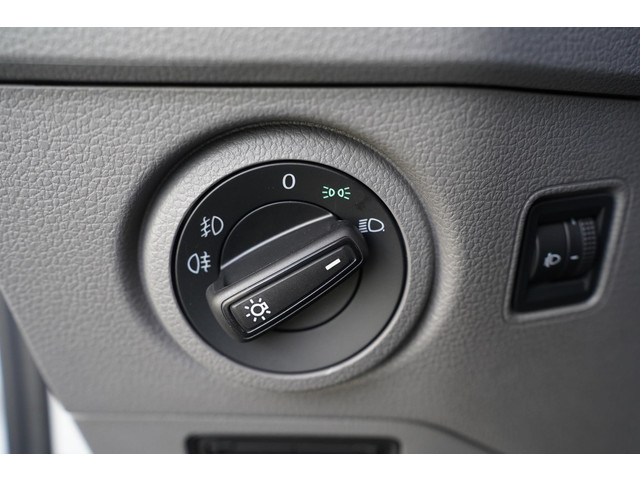 Volkswagen Crafter 2.0 TDI 140 pk L4H3 Airco, Cruise Control Geveerde Stoel, PDC V+A, 3-Zits, Nieuw Overjarig