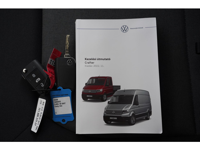 Volkswagen Crafter 2.0 TDI 140 pk L4H3 Airco, Cruise Control Geveerde Stoel, PDC V+A, 3-Zits, Nieuw Overjarig