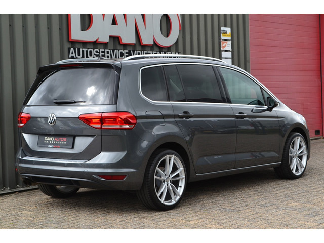 Volkswagen Touran 1.4 TSI DSG Highline LED ACC Trekhaak Automaat