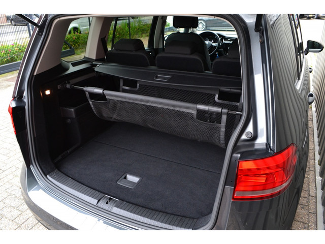 Volkswagen Touran 1.4 TSI DSG Highline LED ACC Trekhaak Automaat