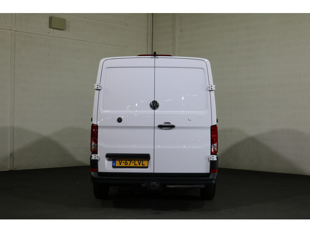 Volkswagen Crafter 2.0 TDI 140pk L3 H2 Automaat Navigatie Camera Led