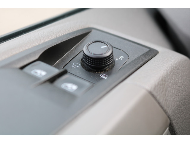 Volkswagen Crafter 2.0 TDI 140pk L3 H2 Automaat Navigatie Camera Led