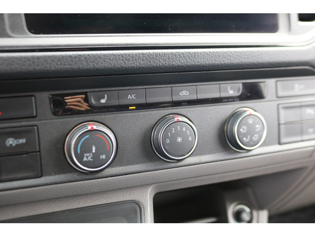 Volkswagen Crafter 2.0 TDI 140pk L3 H2 Automaat Navigatie Camera Led