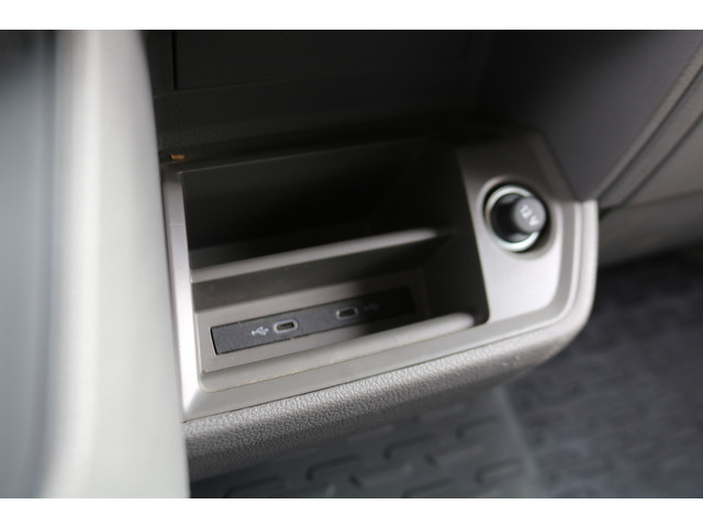 Volkswagen Crafter 2.0 TDI 140pk L3 H2 Automaat Navigatie Camera Led