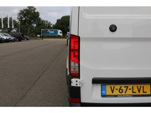 Volkswagen Crafter 2.0 TDI 140pk L3 H2 Automaat Navigatie Camera Led