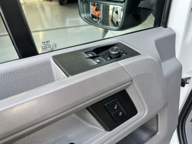 Volkswagen Crafter 35 2.0 TDI L3H3 L2H2 Werkplaats inrichting Kast Inrichting Servicewagen Omvormer Standkachel Airco Cruise controle Camera Sortim