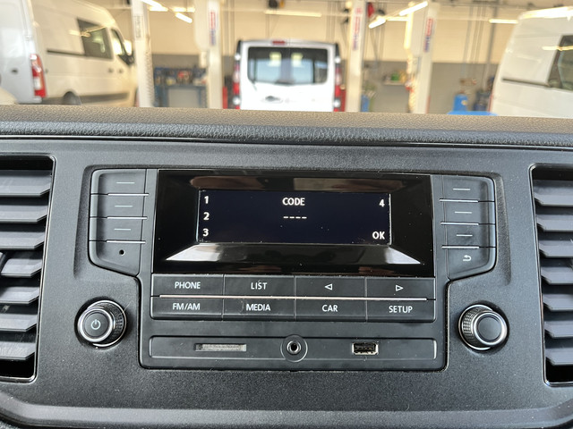 Volkswagen Crafter 35 2.0 TDI L3H3 L2H2 Werkplaats inrichting Kast Inrichting Servicewagen Omvormer Standkachel Airco Cruise controle Camera Sortim