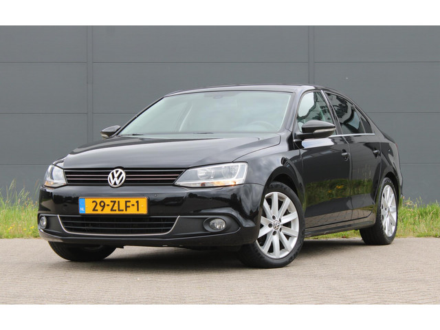 volkswagen-jetta-1.4-tsi-high-executive-line-automaat-trekhaak-69.000km