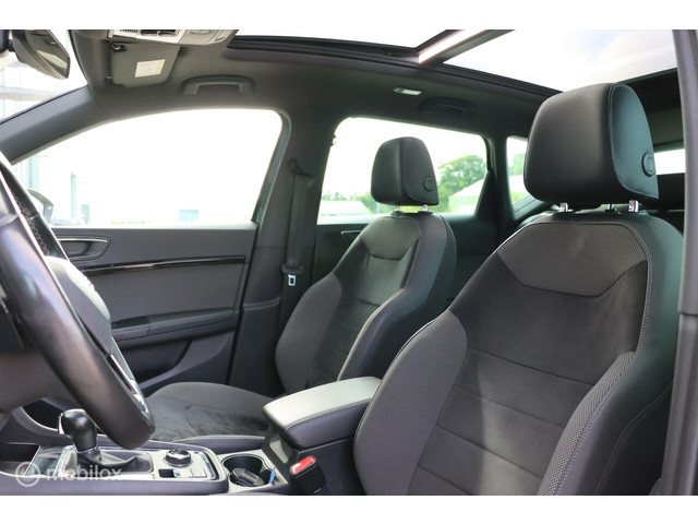Seat Ateca 1.4 EcoTSI Xcellence   Pano   Trekh.   Navi   Cam