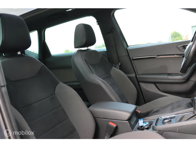Seat Ateca 1.4 EcoTSI Xcellence   Pano   Trekh.   Navi   Cam