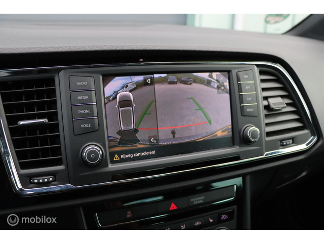 Seat Ateca 1.4 EcoTSI Xcellence   Pano   Trekh.   Navi   Cam