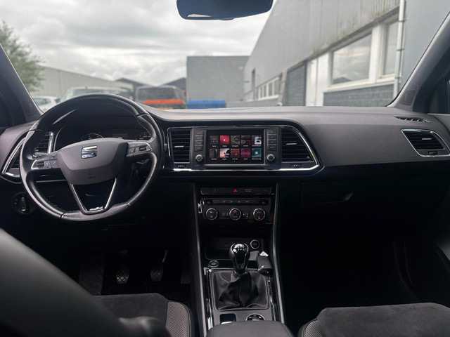 Seat Ateca BWJ 2017 1.4 150 PK EcoTSI Xcellence TREKHAAK | CLIMA | CRUISE | NAVI | CAMERA | ALCANTARA | KEYLESS | PRIV. GLAS | LMV 18 INCH