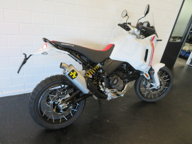 Ducati DesertX DESERTX NIEUWSTAAT!
