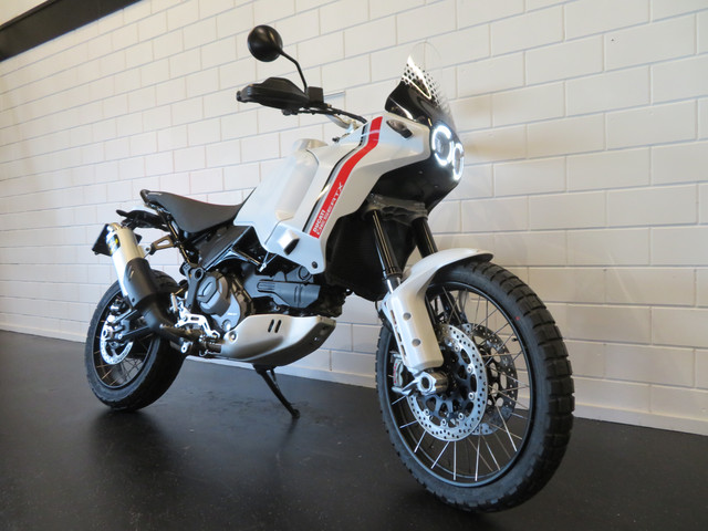 Ducati DesertX DESERTX NIEUWSTAAT!