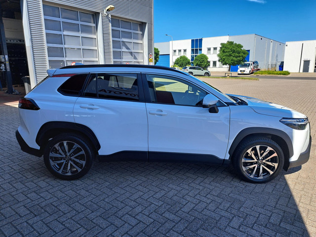 toyota-corolla-cross-hybrid-140-dynamic-pdc-adaptive-cruise-control-apple-car-play--android-auto