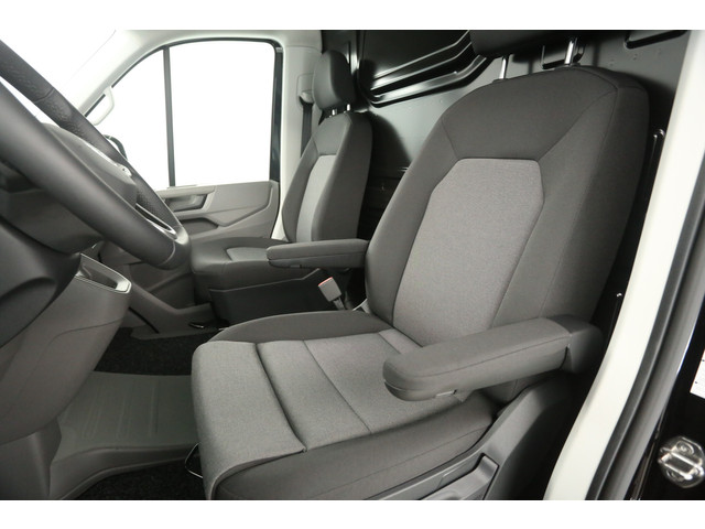 Volkswagen Crafter 2.0 TDI DSG HIGHLINE EXCLUSIVE L3H3 | FACELIFT MODEL | BPM VRIJ | NIEUW 3000KG TREKHAAK VIRTUAL ADAPTIVE CRUISE LED 140PK CARPLA