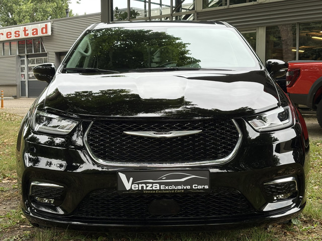 lancia-voyager-3.6-v6-hybrid-touring-l