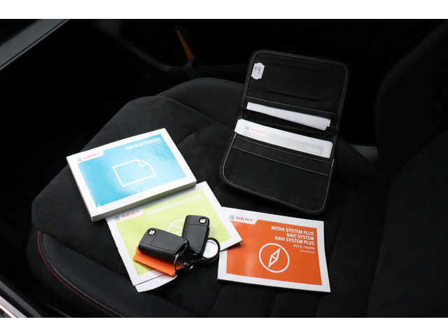 Seat Ateca 1.4 EcoTSI FR Business Intense | LEDER | 360° CAMERA | APPLE CARPLAY | NAVI | CRUISE | SEAT SOUND |