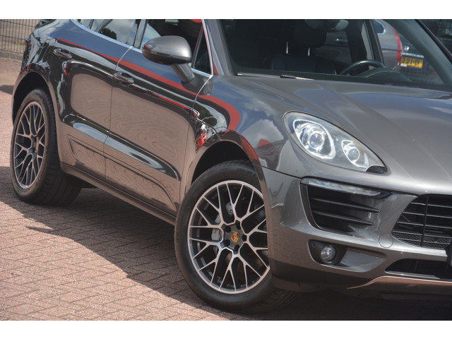 porsche-macan-3.0-d-s---panoramadak---navigatie---camera---luchtvering---led---nl-auto-----uniek--origineel-nederlands-geleverd-en-afkomstig-v