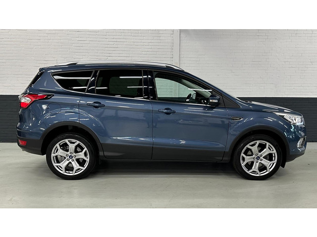 ford-kuga-1.5-ecoboost-titanium---carplay---navi---clima---stoel-stuur-verwarming