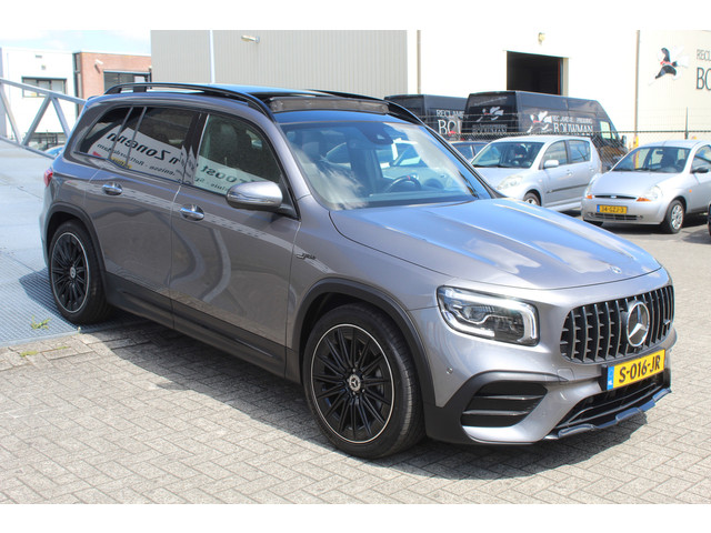 mercedes-benz-glb-amg-35-4matic-premium-plus-panoramadak-night-pakket-sfeerverlichting-navigatie-keyless-cruise-control-climate-control-elektrisch