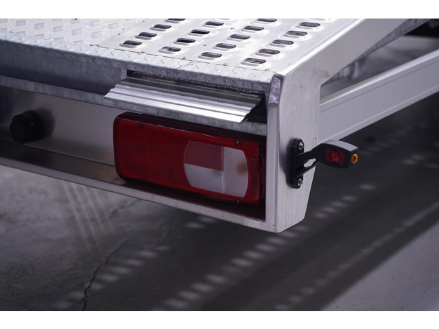 Volkswagen Crafter 2.0 TDI 140 pk L4 Autotransporter Airco, Cruise Control, Trekhaak 3.000 kg, BPM vrij, 3-Zits