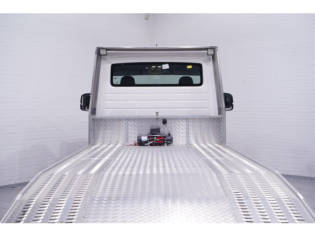 Volkswagen Crafter 2.0 TDI 140 pk L4 Autotransporter Airco, Cruise Control, Trekhaak 3.000 kg, BPM vrij, 3-Zits