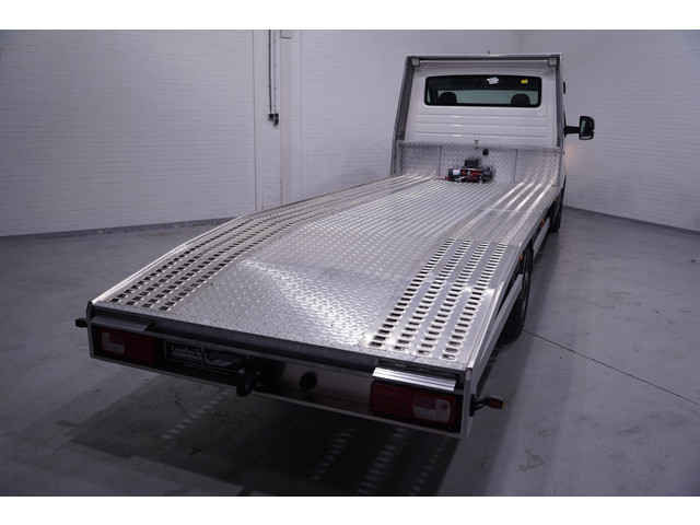 Volkswagen Crafter 2.0 TDI 140 pk L4 Autotransporter Airco, Cruise Control, Trekhaak 3.000 kg, BPM vrij, 3-Zits