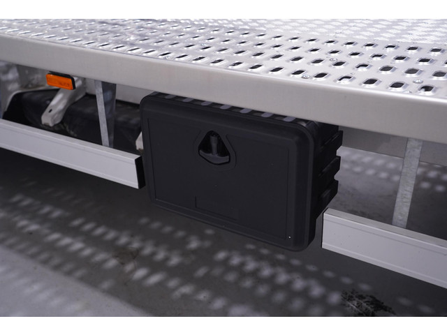 Volkswagen Crafter 2.0 TDI 140 pk L4 Autotransporter Airco, Cruise Control, Trekhaak 3.000 kg, BPM vrij, 3-Zits