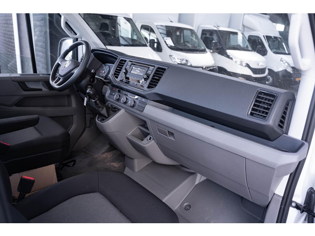 Volkswagen Crafter 2.0 TDI 140 pk L4 Autotransporter Airco, Cruise Control, Trekhaak 3.000 kg, BPM vrij, 3-Zits