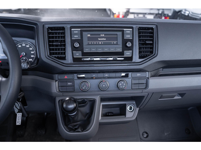 Volkswagen Crafter 2.0 TDI 140 pk L4 Autotransporter Airco, Cruise Control, Trekhaak 3.000 kg, BPM vrij, 3-Zits