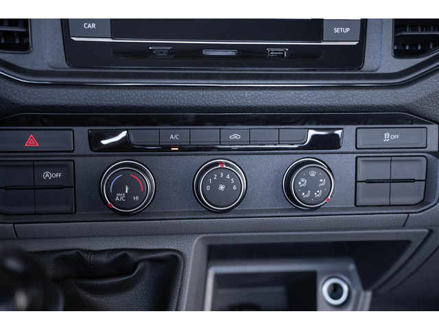 Volkswagen Crafter 2.0 TDI 140 pk L4 Autotransporter Airco, Cruise Control, Trekhaak 3.000 kg, BPM vrij, 3-Zits