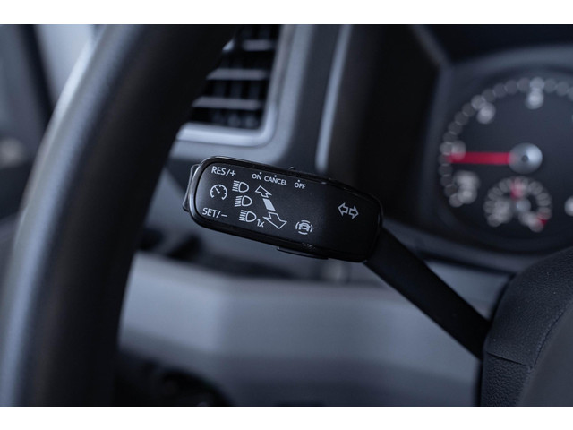 Volkswagen Crafter 2.0 TDI 140 pk L4 Autotransporter Airco, Cruise Control, Trekhaak 3.000 kg, BPM vrij, 3-Zits