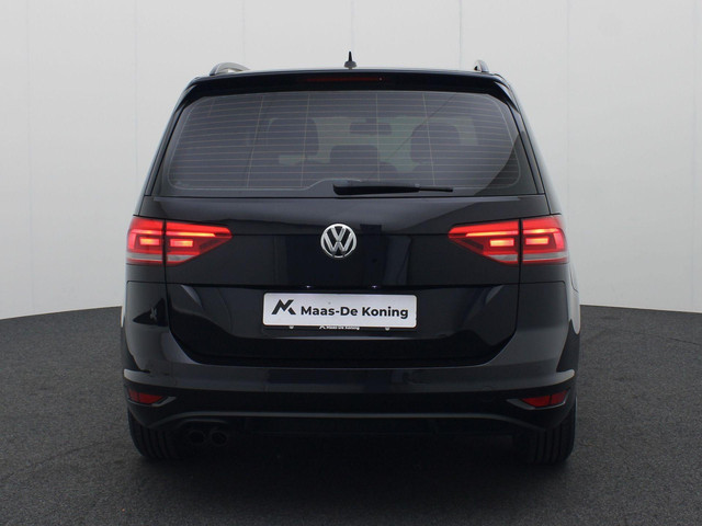 Volkswagen Touran 1.4 TSI 110kW 150PK Comfortline DSG 7-Persoons · Navigatie · Trekhaak · Apple Car Play ·