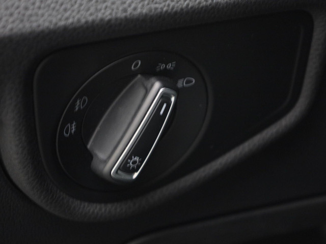 Volkswagen Touran 1.4 TSI 110kW 150PK Comfortline DSG 7-Persoons · Navigatie · Trekhaak · Apple Car Play ·