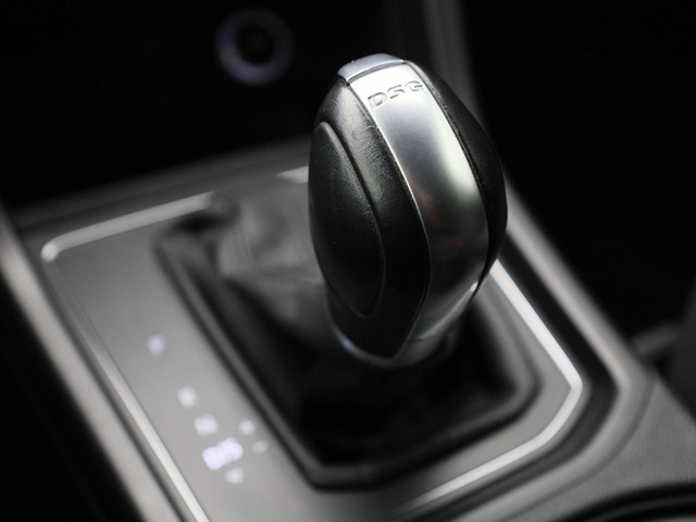 Volkswagen Touran 1.4 TSI 110kW 150PK Comfortline DSG 7-Persoons · Navigatie · Trekhaak · Apple Car Play ·