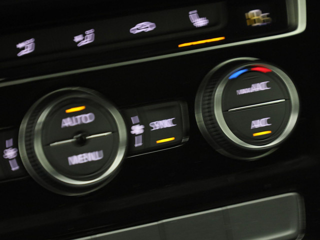 Volkswagen Touran 1.4 TSI 110kW 150PK Comfortline DSG 7-Persoons · Navigatie · Trekhaak · Apple Car Play ·