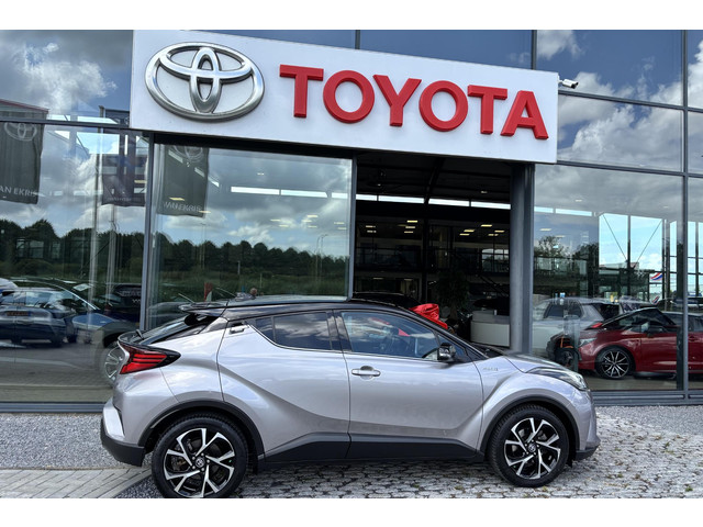 toyota-c-hr-1.8-hybrid-first-edition--all-season--bsm--stuur-verwarming--stoelverwarming.