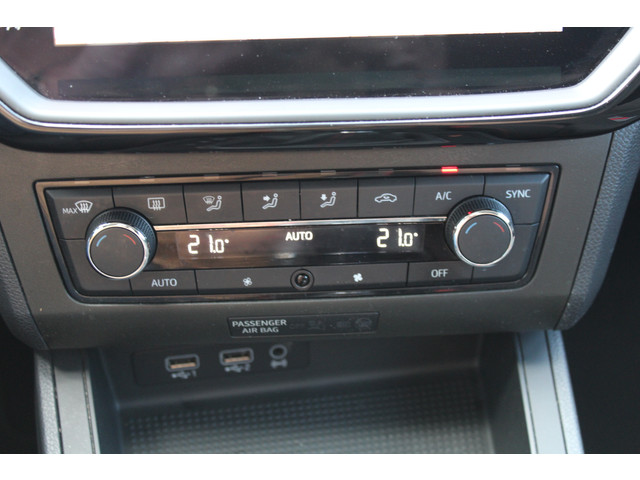 Seat Ibiza 1.0 TSI FR Nieuw model Led Clima Navi Camera Ambiance ACC 17inch