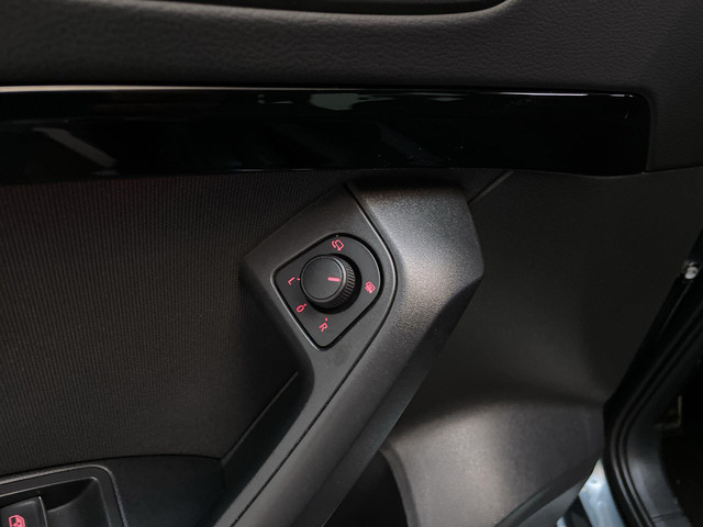 Seat Ateca 1.5 TSI 150pk DSG FR Business Intense Virtual Cockpit Adaptive Cruise Camera DAB+ Navigatie