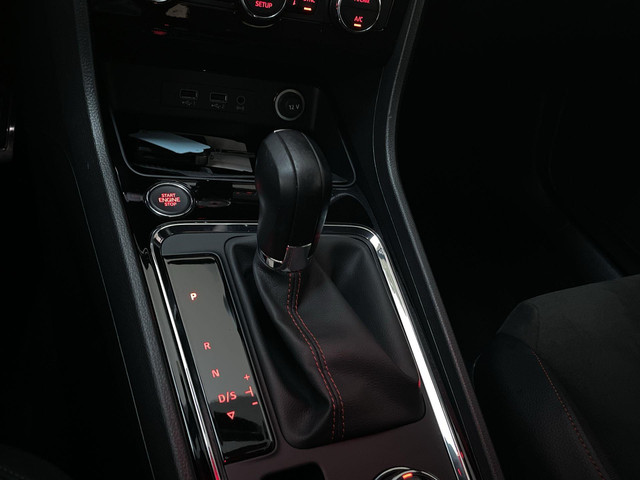 Seat Ateca 1.5 TSI 150pk DSG FR Business Intense Virtual Cockpit Adaptive Cruise Camera DAB+ Navigatie