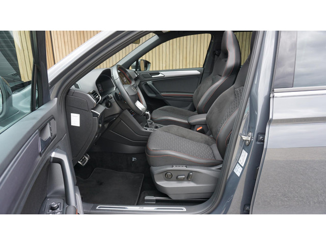 Seat Tarraco 1.5 TSI 150PK DSG FR Business Intense 5-Zits Pano.Dak 360-View Keyless LED Virtual Cockpit *NL auto* 54215km!