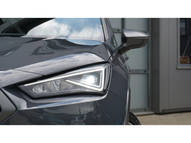Seat Tarraco 1.5 TSI 150PK DSG FR Business Intense 5-Zits Pano.Dak 360-View Keyless LED Virtual Cockpit *NL auto* 54215km!