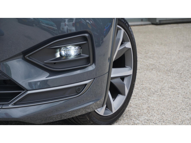Seat Tarraco 1.5 TSI 150PK DSG FR Business Intense 5-Zits Pano.Dak 360-View Keyless LED Virtual Cockpit *NL auto* 54215km!