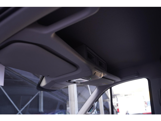 Volkswagen Crafter 2.0 TDI 140 pk DSG Aut. L3H2 nwe Model, Navi LED Koplampen, 270 Graden Deuren, PDC V+A, BPMK vrij, 3-Zits