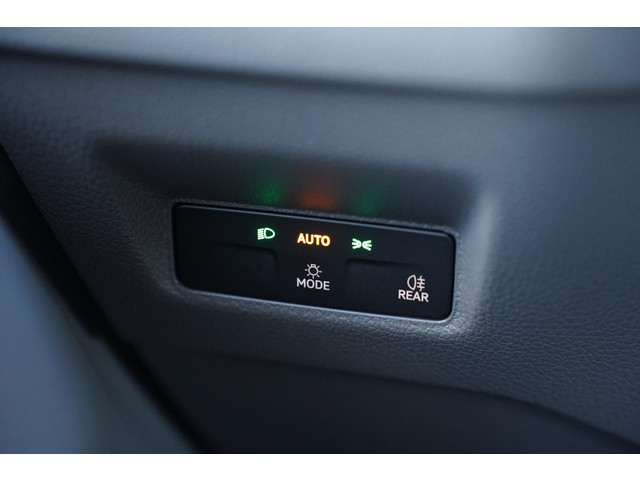 Volkswagen Crafter 2.0 TDI 140 pk DSG Aut. L3H2 nwe Model, Navi LED Koplampen, 270 Graden Deuren, PDC V+A, BPMK vrij, 3-Zits