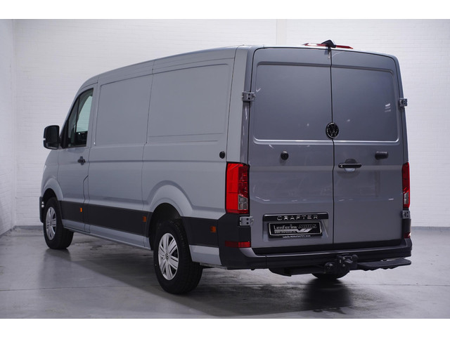 Volkswagen Crafter 2.0 TDI 140 pk L3H2 DSG Aut. Nwe Model BPM vrij, Navi, Camera, Trekhaak 3.000 kg, LED Koplampen, 3-Zits