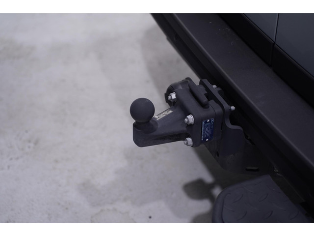 Volkswagen Crafter 2.0 TDI 140 pk L3H2 DSG Aut. Nwe Model BPM vrij, Navi, Camera, Trekhaak 3.000 kg, LED Koplampen, 3-Zits