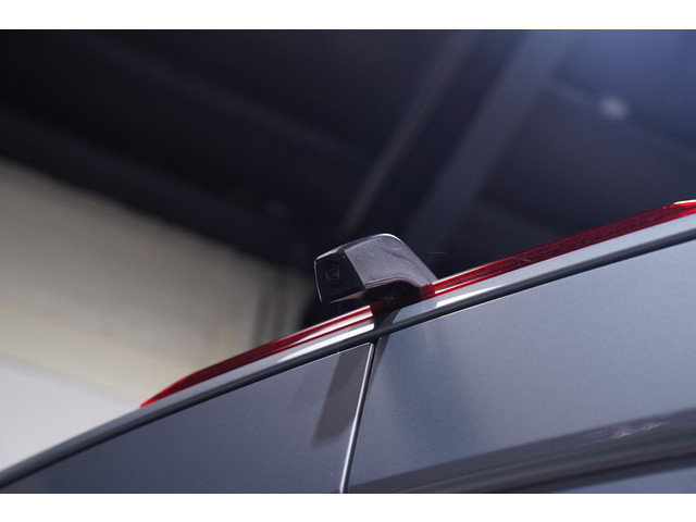 Volkswagen Crafter 2.0 TDI 140 pk L3H2 DSG Aut. Nwe Model BPM vrij, Navi, Camera, Trekhaak 3.000 kg, LED Koplampen, 3-Zits