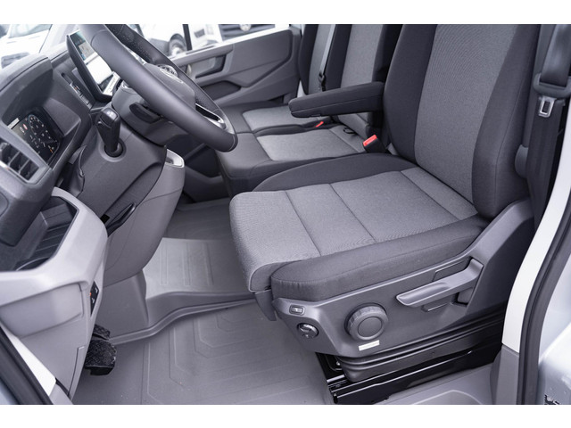 Volkswagen Crafter 2.0 TDI 140 pk L3H2 DSG Aut. Nwe Model BPM vrij, Navi, Camera, Trekhaak 3.000 kg, LED Koplampen, 3-Zits